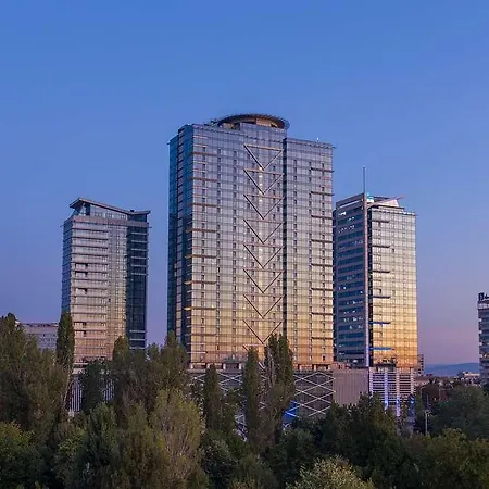 Grand Millennium Otel