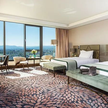 Grand Millennium Otel 5*